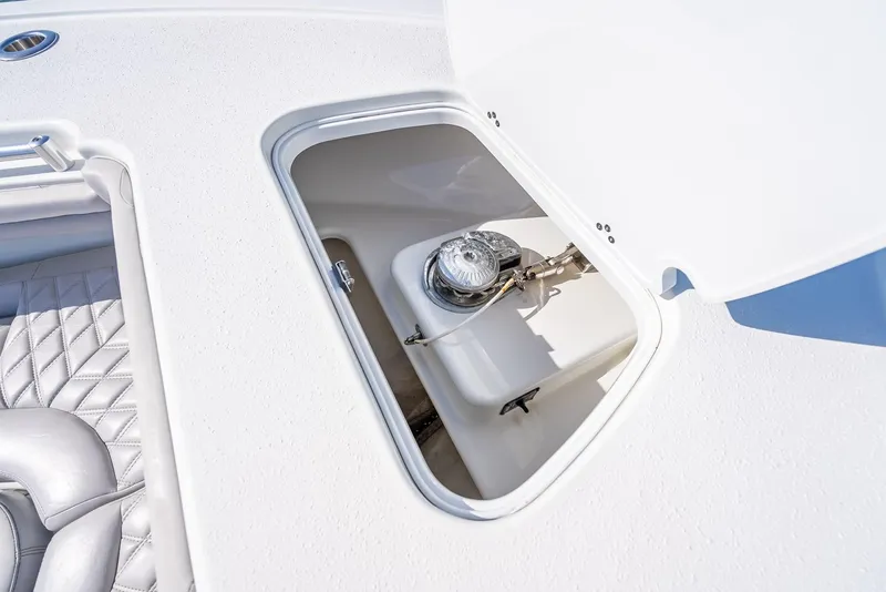 Slide: The Image of Yellowfin 34 Offshore 2020 - 58