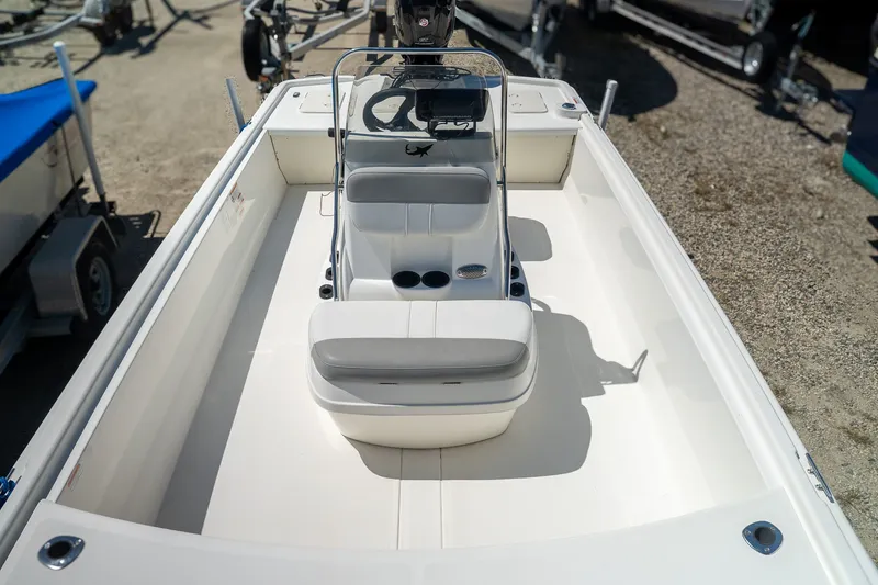 Slide: The Image of Mako Pro Skiff 19 CC 2019 - 13