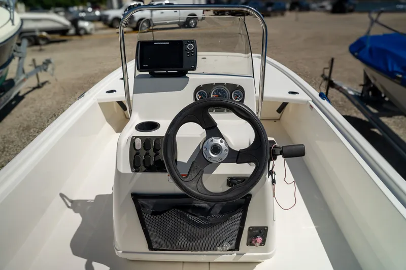 Slide: The Image of Mako Pro Skiff 19 CC 2019 - 15