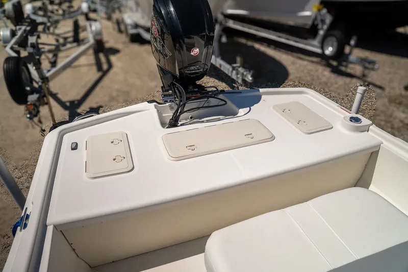 Slide: The Image of Mako Pro Skiff 19 CC 2019 - 18