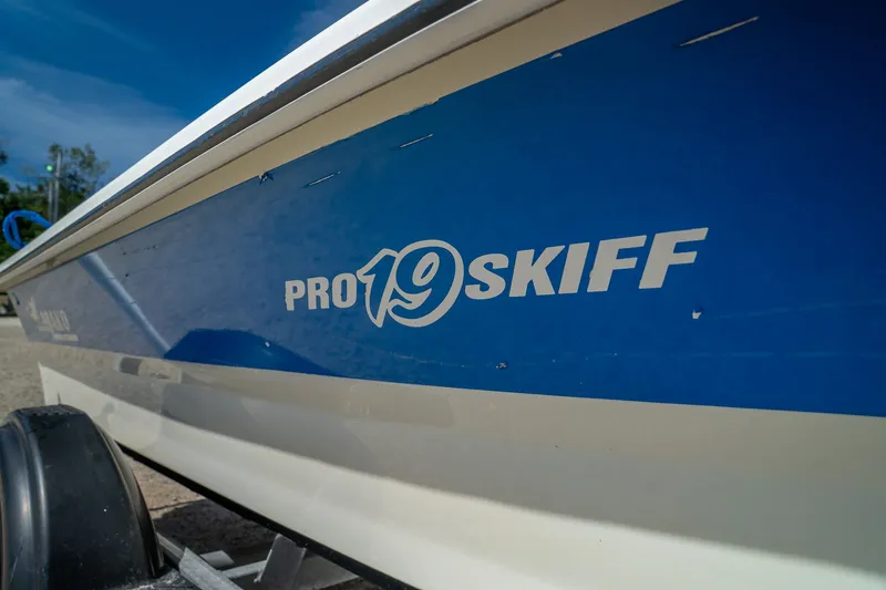 Slide: The Image of Mako Pro Skiff 19 CC 2019 - 3
