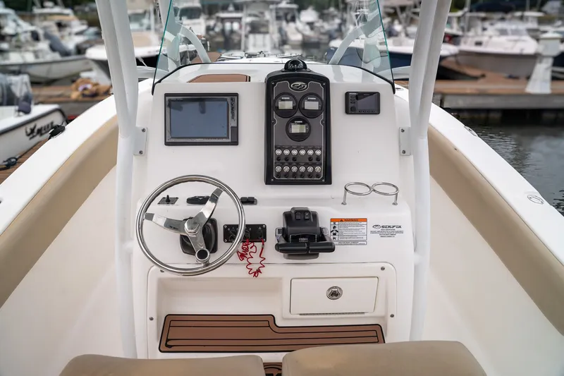 Slide: The Image of Sea Fox 266 Commander 2016 - 15