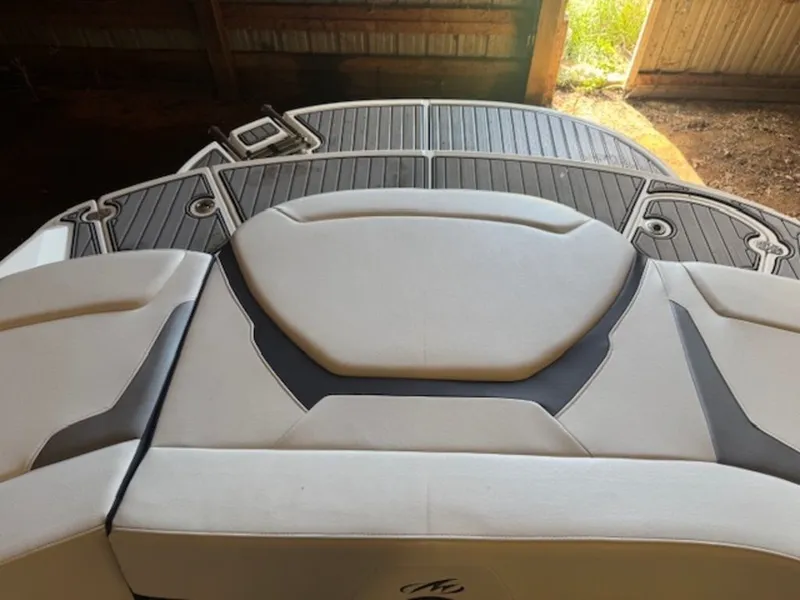 Slide: The Image of Monterey 224FS 2023 - 5