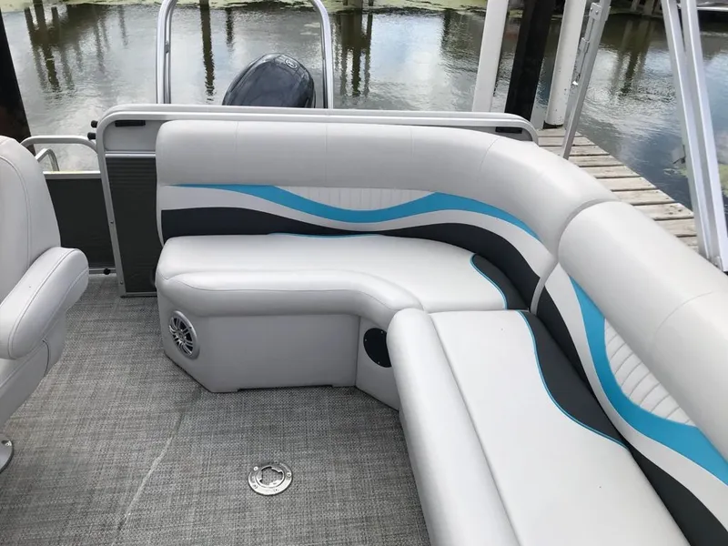 Slide: The Image of Quest 818 Edge 2020 - 8