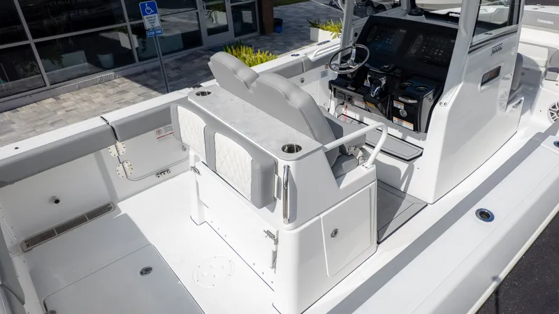 Slide: The Image of Everglades 285 Center Console 2026 - 14