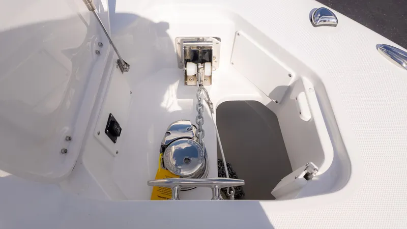 Slide: The Image of Everglades 285 Center Console 2026 - 26