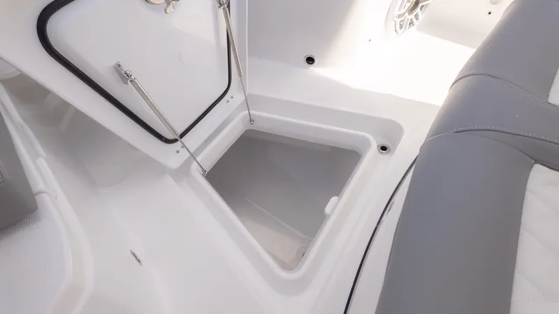 Slide: The Image of Everglades 285 Center Console 2026 - 27