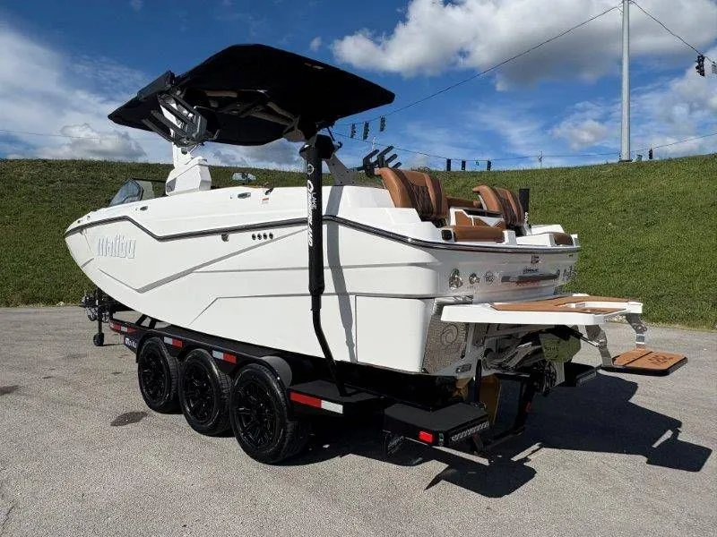 Slide: The Image of Malibu M242 2026 - 18