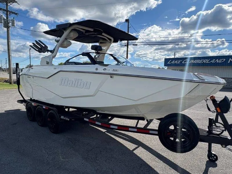 Slide: The Image of Malibu M242 2026 - 54