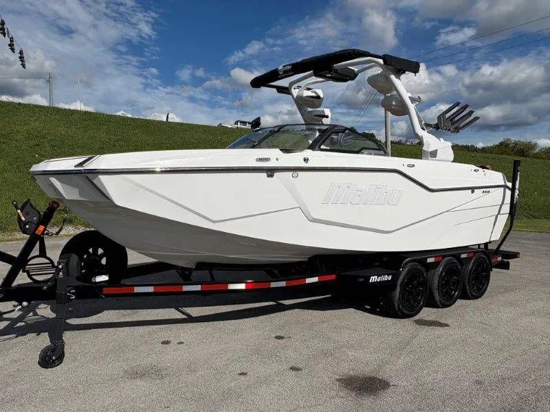 Slide: The Image of Malibu M242 2026 - 71