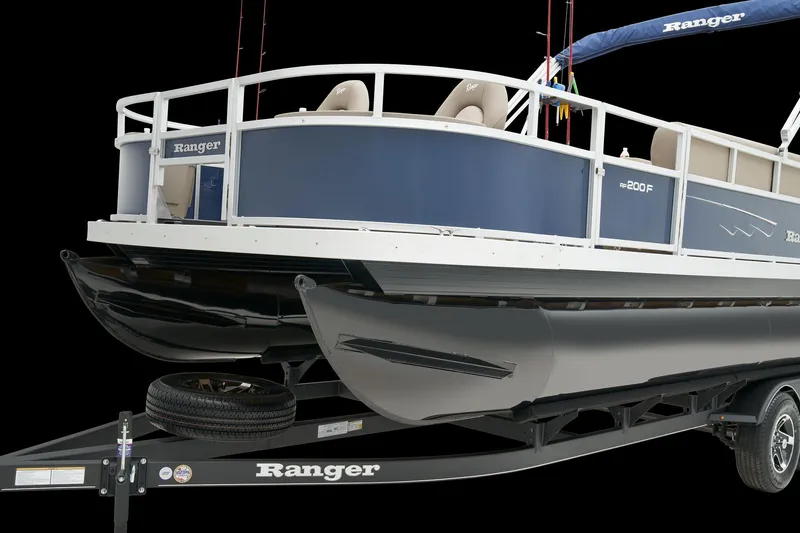 Slide: The Image of Ranger 200F 2025 - 9