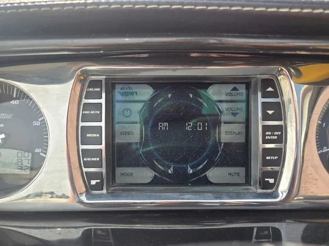 Slide: The Image of Malibu Wakesetter 23 LSV 2012 - 19