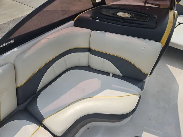 Slide: The Image of Malibu Wakesetter 23 LSV 2012 - 30