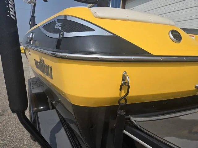 Slide: The Image of Malibu Wakesetter 23 LSV 2012 - 50