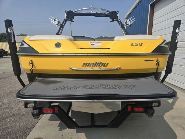 Slide: The Image of Malibu Wakesetter 23 LSV 2012 - 53