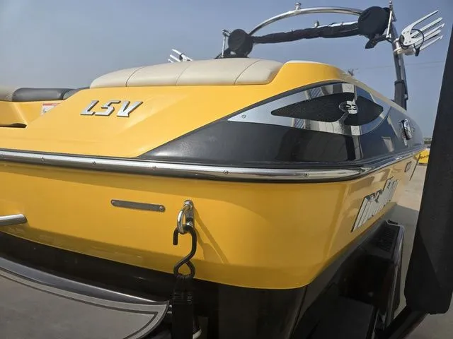 Slide: The Image of Malibu Wakesetter 23 LSV 2012 - 57