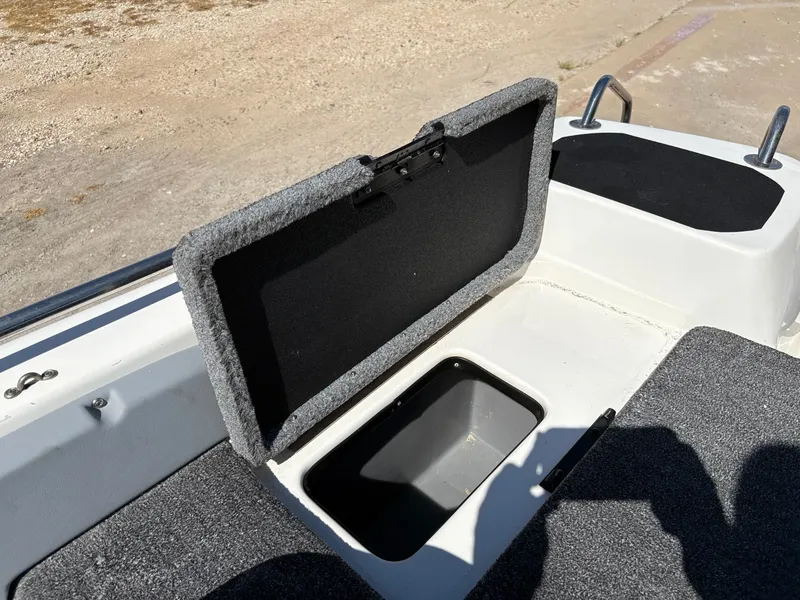 Slide: The Image of Skeeter SL210 2009 - 14