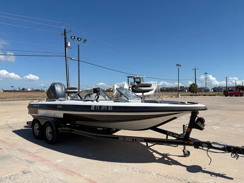 Slide: The Image of Skeeter SL210 2009 - 6