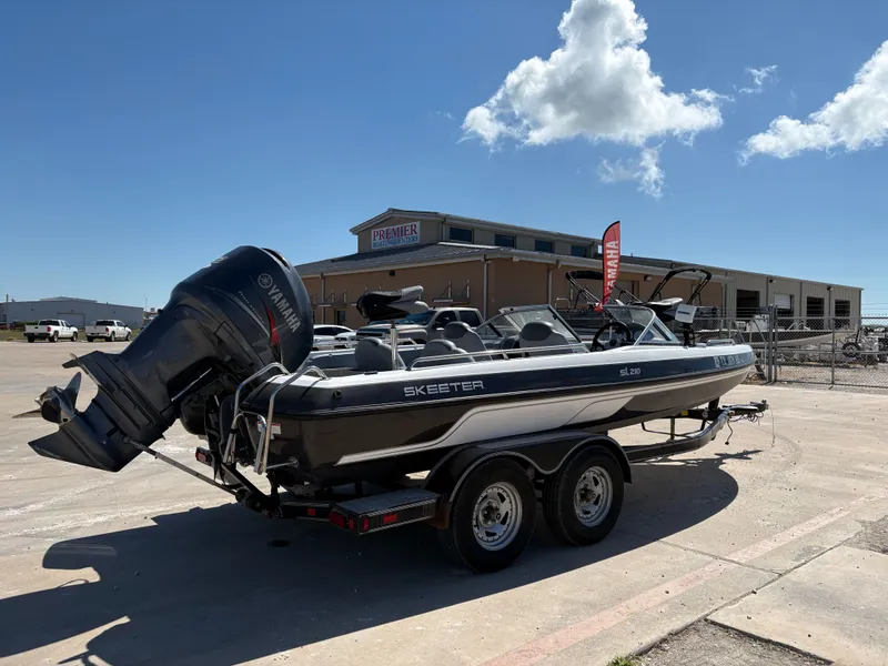 Slide: The Image of Skeeter SL210 2009 - 8