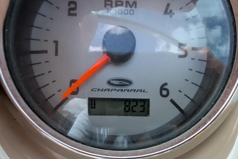 Slide: The Image of Tachometer of 2012 Chaparral 18 H2O Ski & Fish showing 823 RPM. - 18