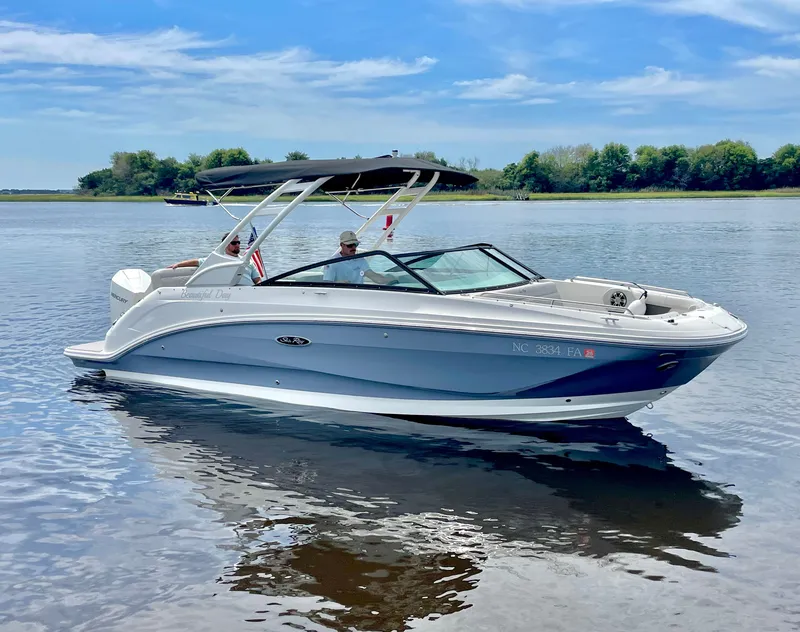 Slide: The Image of Sea Ray 250SD-OB 2023 - 10