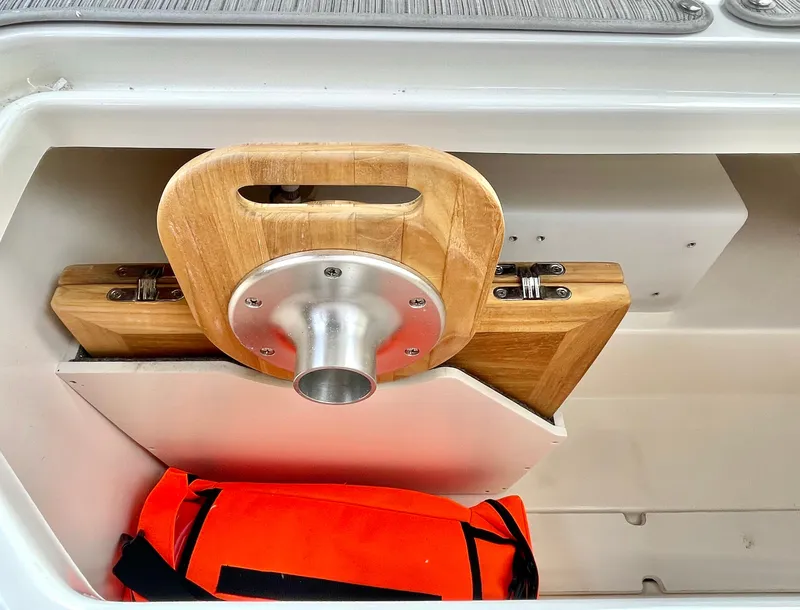 Slide: The Image of Sea Ray 250SD-OB 2023 - 50