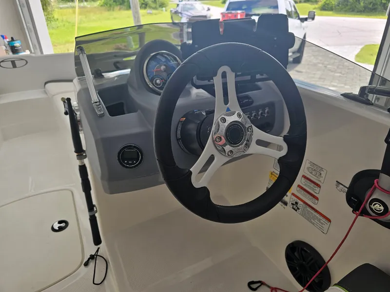 Slide: The Image of White River Tahoe Boats, T16 2021 - 22