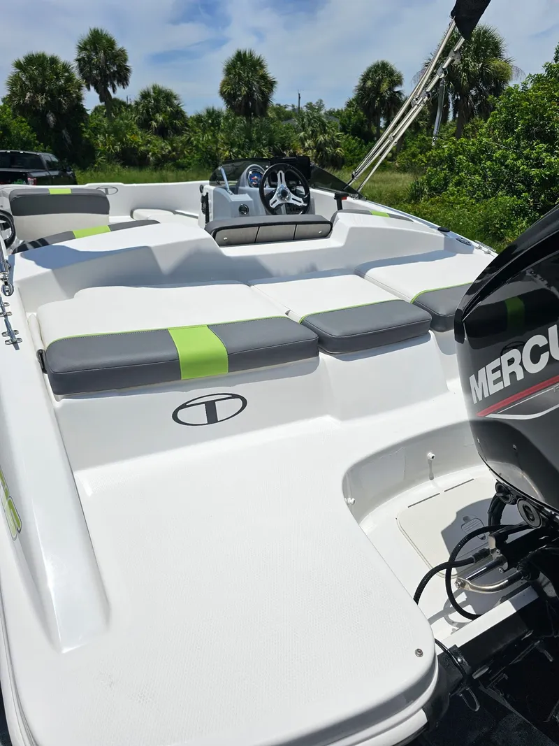 Slide: The Image of White River Tahoe Boats, T16 2021 - 36