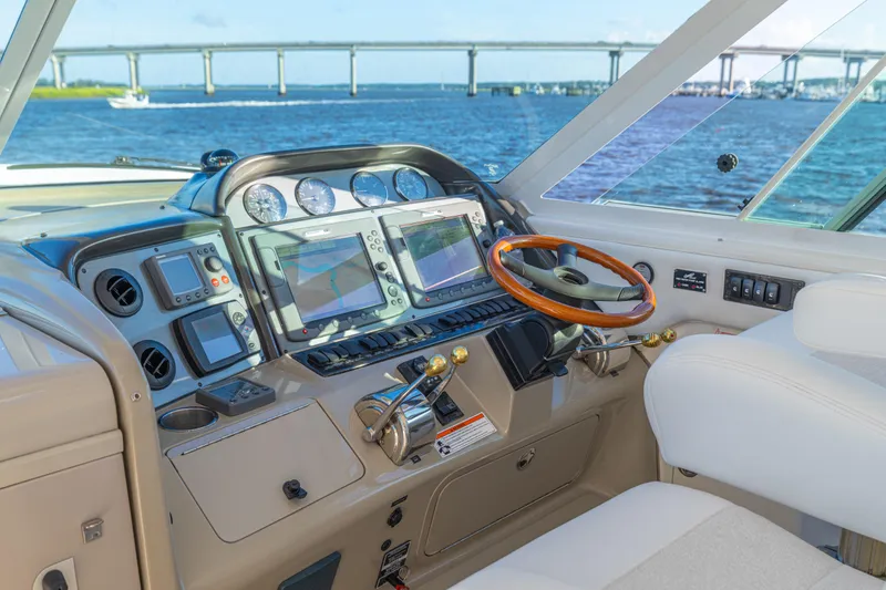 Slide: The Image of Sea Ray 40 Motor Yacht 2007 - 61