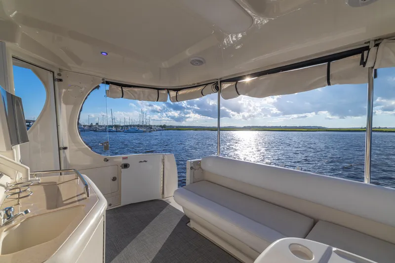 Slide: The Image of Luxurious 2007 Sea Ray 40 Motor Yacht interior with scenic water view. - 63