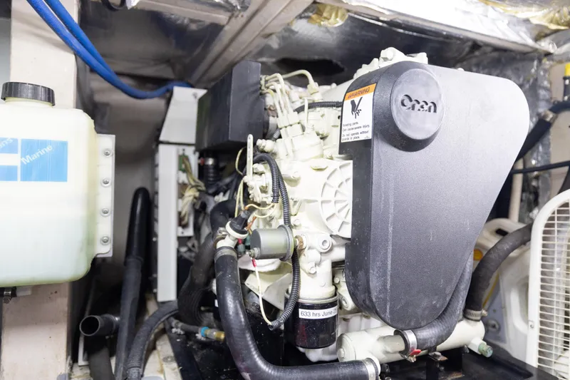 Slide: The Image of Sea Ray 40 Motor Yacht 2007 - 66