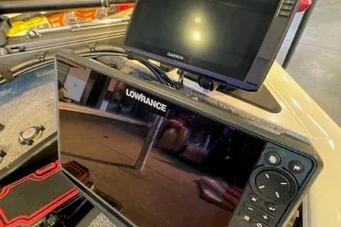 Slide: The Image of 2022 Tracker Pro Team 175 TXW with Lowrance and Garmin navigation systems. - 7