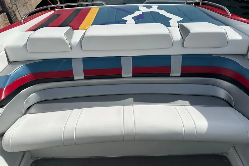 Slide: The Image of 2008 Formula 292 FASTech boat interior with colorful upholstery design. - 14