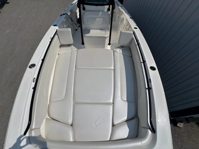 Slide: The Image of Wellcraft 30 Scarab Offshore 2017 - 20