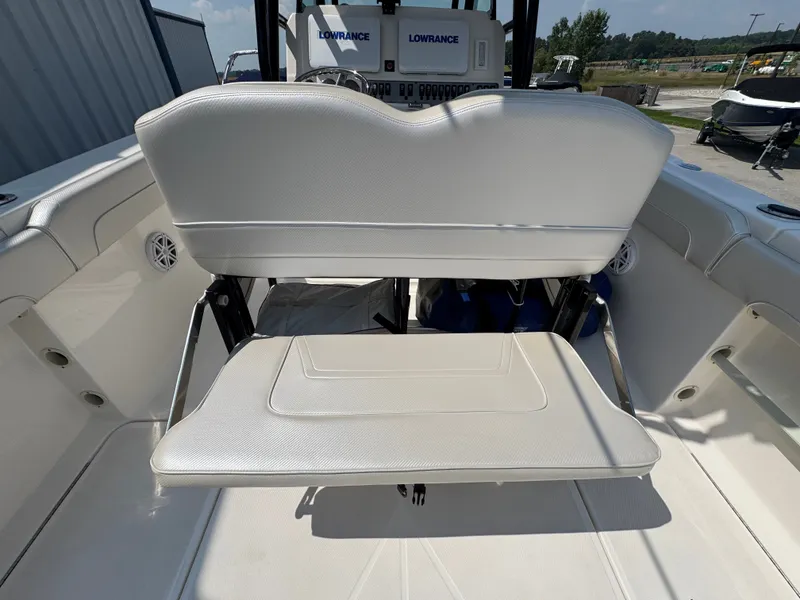 Slide: The Image of Wellcraft 30 Scarab Offshore 2017 - 8