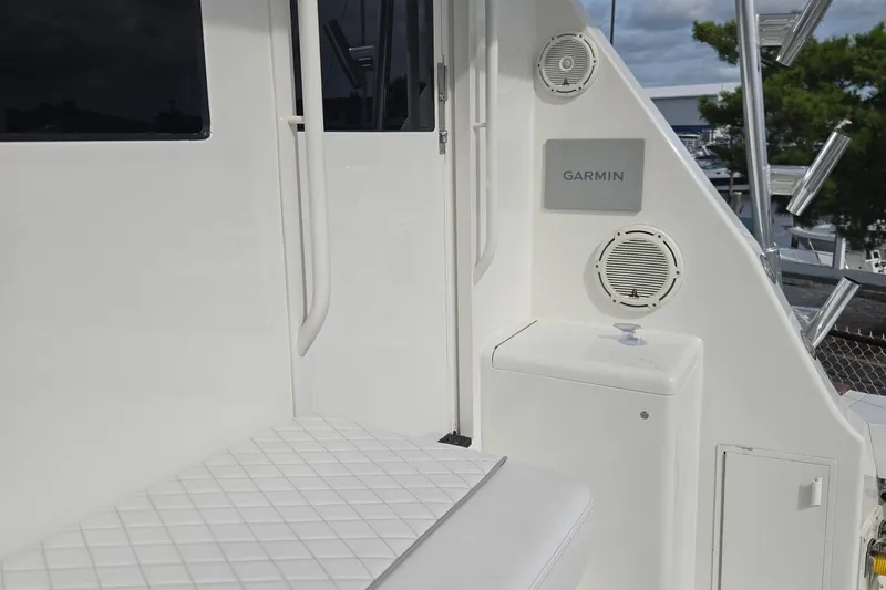 Slide: The Image of Luxurious master stateroom - 12