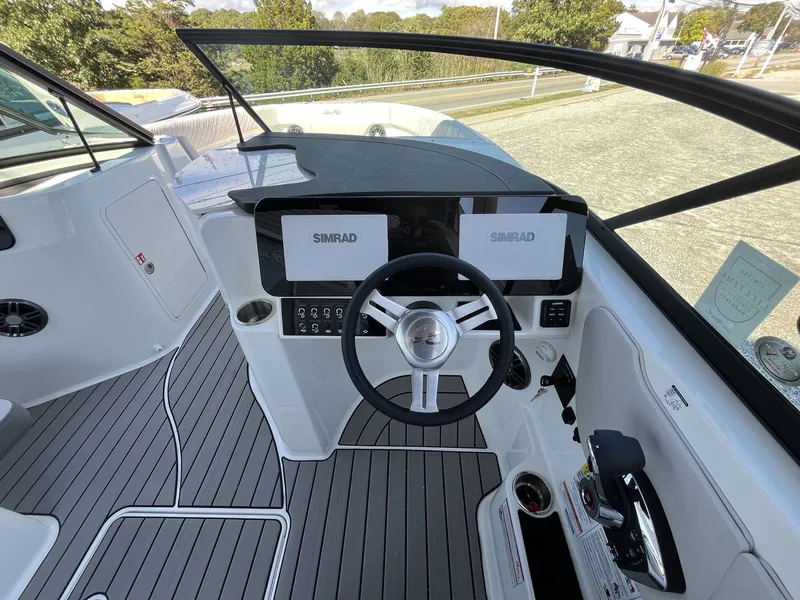 Slide: The Image of Sea Ray SDX 230 Outboard 2026 - 13