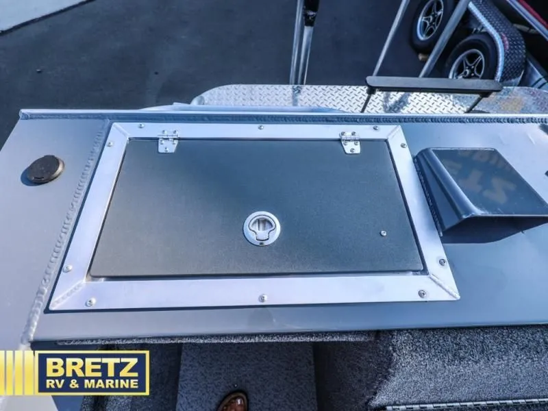 Slide: The Image of River Runner 180 RR 2025 - 12