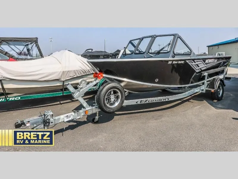 Slide: The Image of River Runner 180 RR 2025 - 3