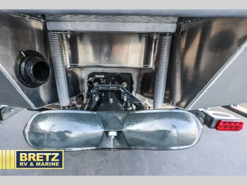 Slide: The Image of River Runner 180 RR 2025 - 9