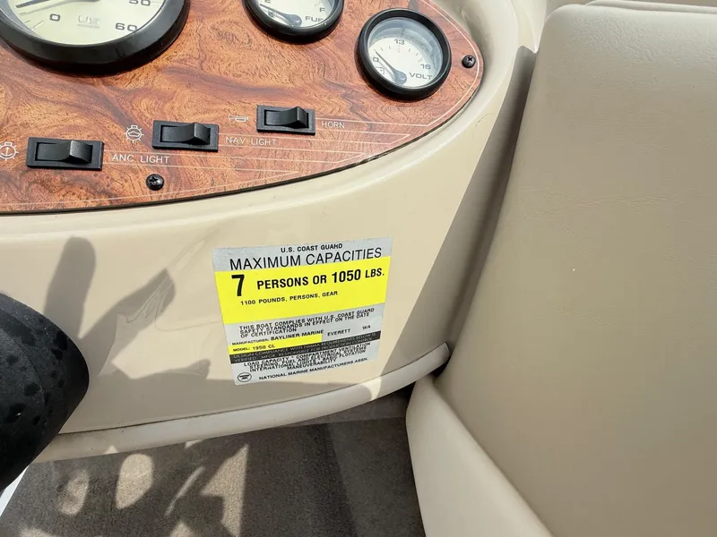 Slide: The Image of Bayliner 1950 Capri CL 1999 - 11