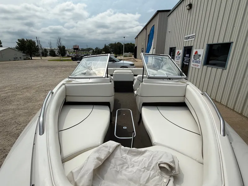 Slide: The Image of Bayliner 1950 Capri CL 1999 - 3