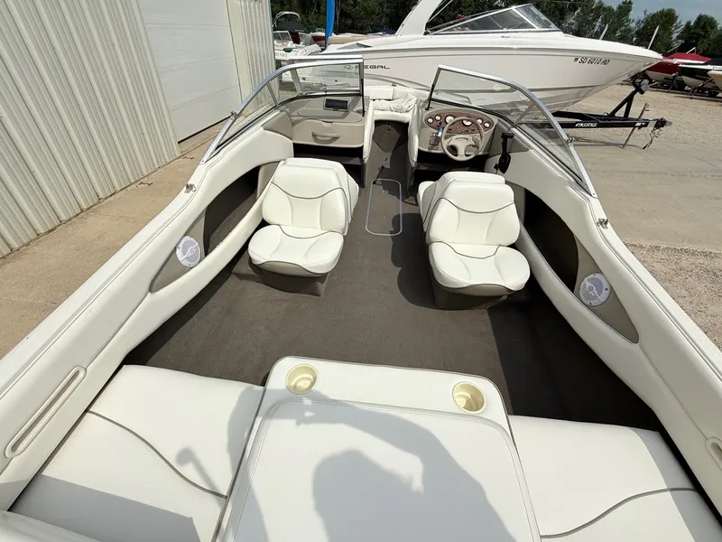 Slide: The Image of Bayliner 1950 Capri CL 1999 - 7