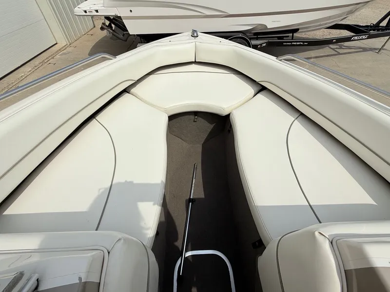 Slide: The Image of Bayliner 1950 Capri CL 1999 - 8