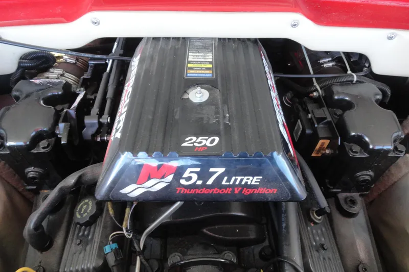 Slide: The Image of Engine of 2000 Crownline 202 BR LPX, 5.7L, 250 HP, Thunderbolt V Ignition. - 18