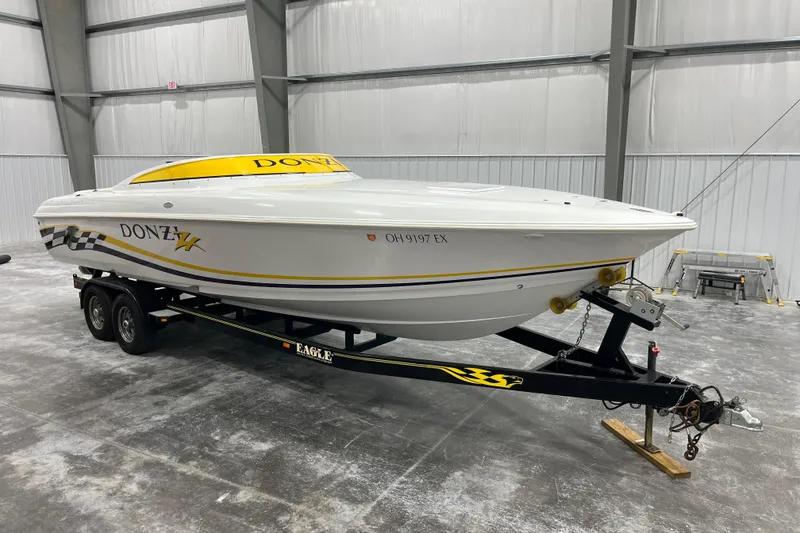 Donzi 28 ZX 1999 - Marine Source