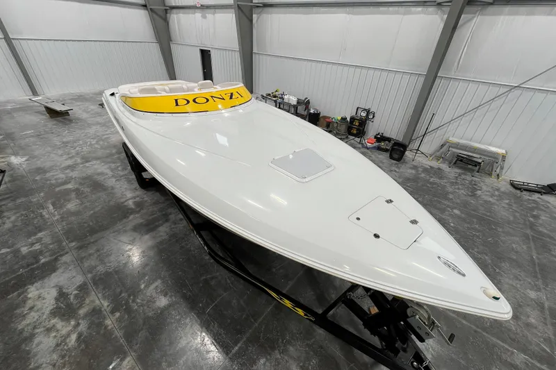 Donzi 28 ZX 1999 - Marine Source