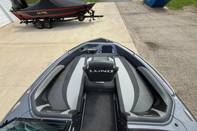 Slide: The Image of 2026 Lund 189 Tyee GL boat on trailer at Hennepin Marine dealership. - 8