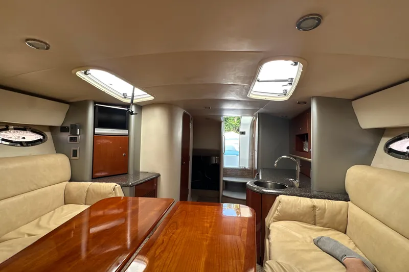 Slide: The Image of Interior of 2007 Formula 400 Super Sport yacht with plush seating and modern amenities. - 44