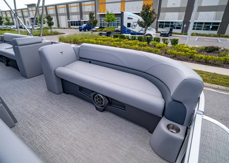 Slide: The Image of Tahoe SLT 23' Quad Lounge 2025 - 10